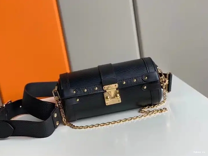 VUITTON TRUNK PAPILLON LOUIS 0602